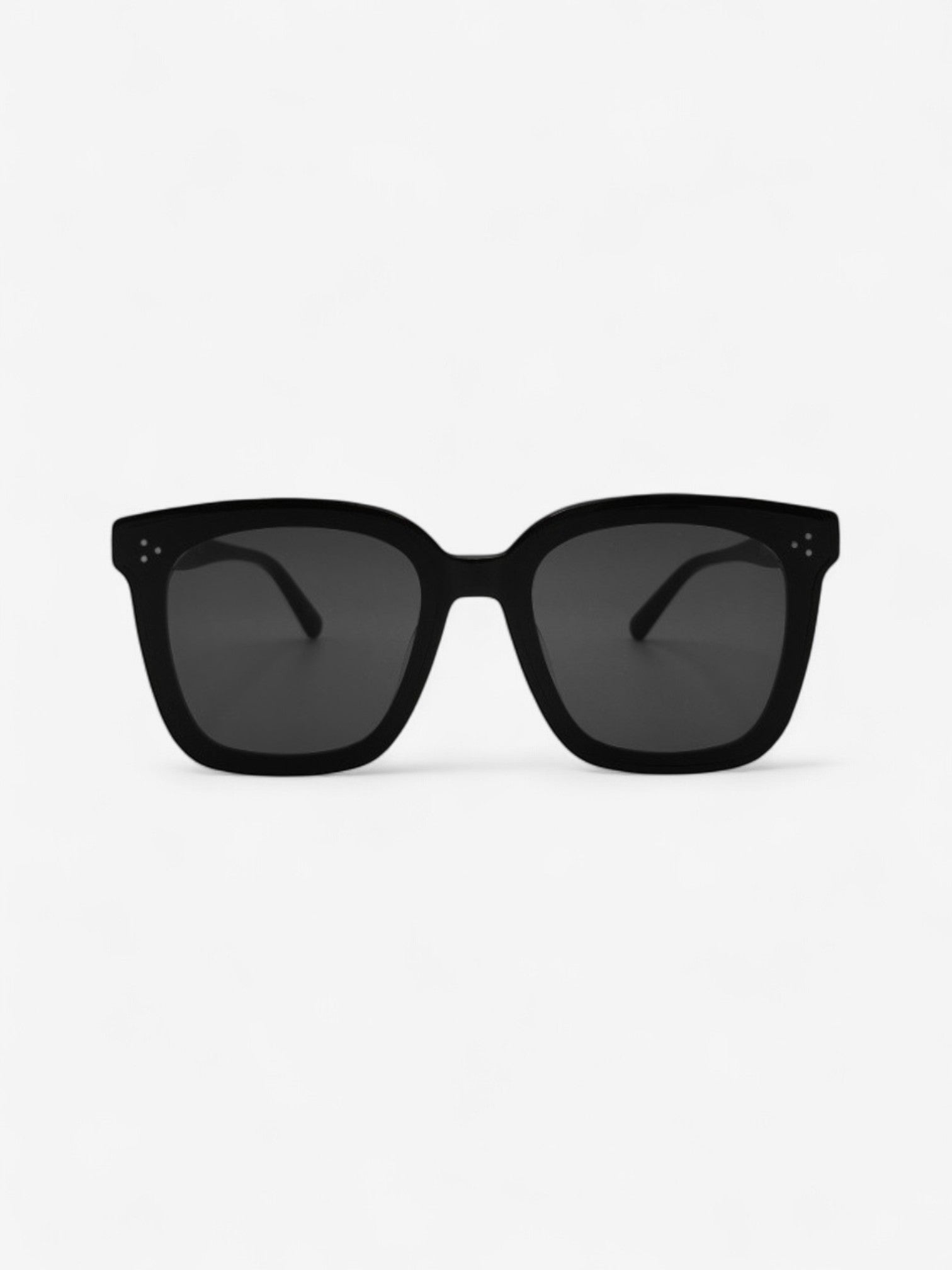 Black oversized sunglasses for women and men - The Charmer - bold acetate frame