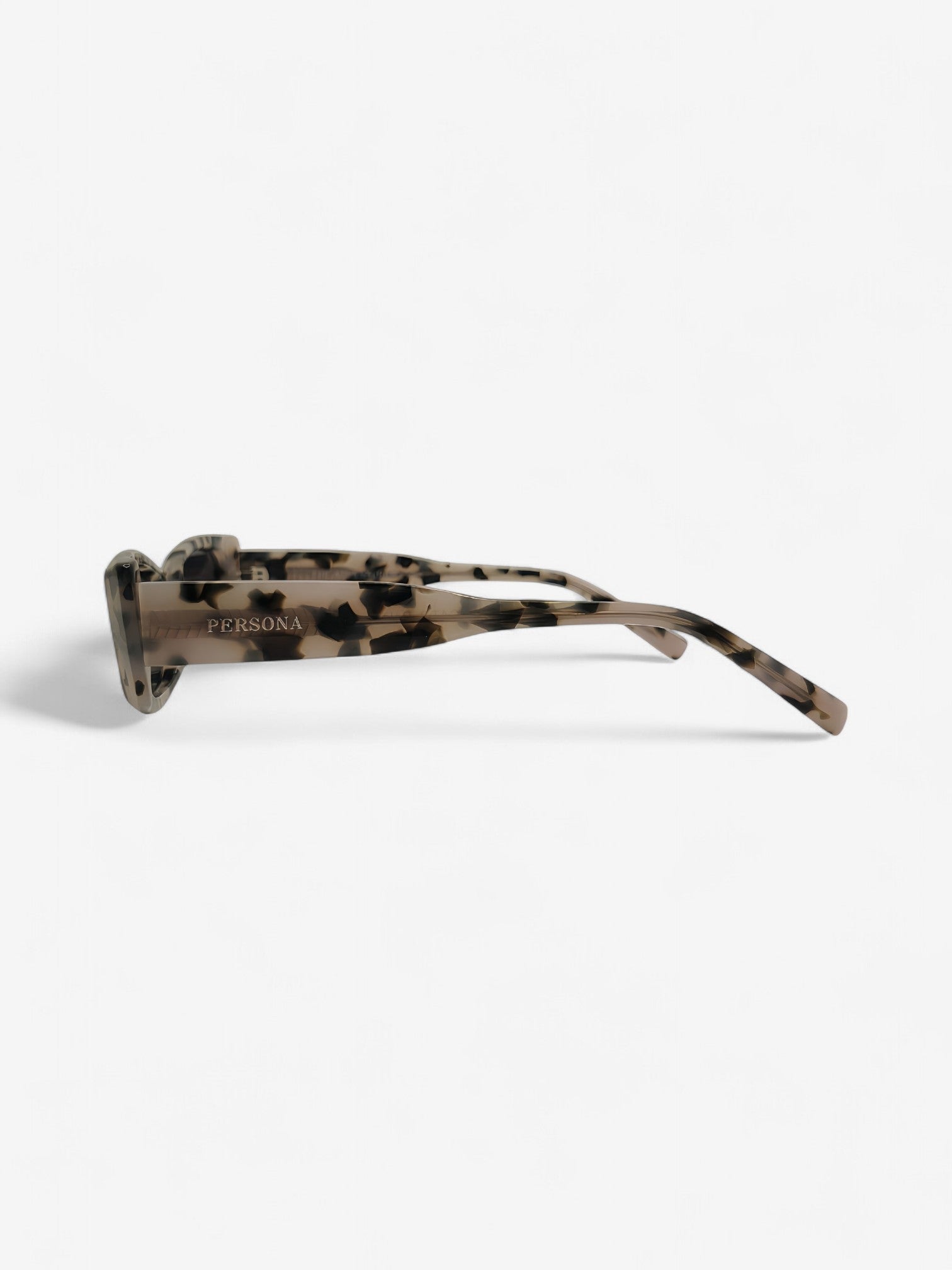 Side view of Adventurer sunglasses - polarised tortoiseshell lenses 